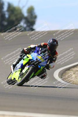 media/Sep-21-2025-TrackDaz (Sun) [[277c75b276]]/B Group/1220pm (Turn 2)/